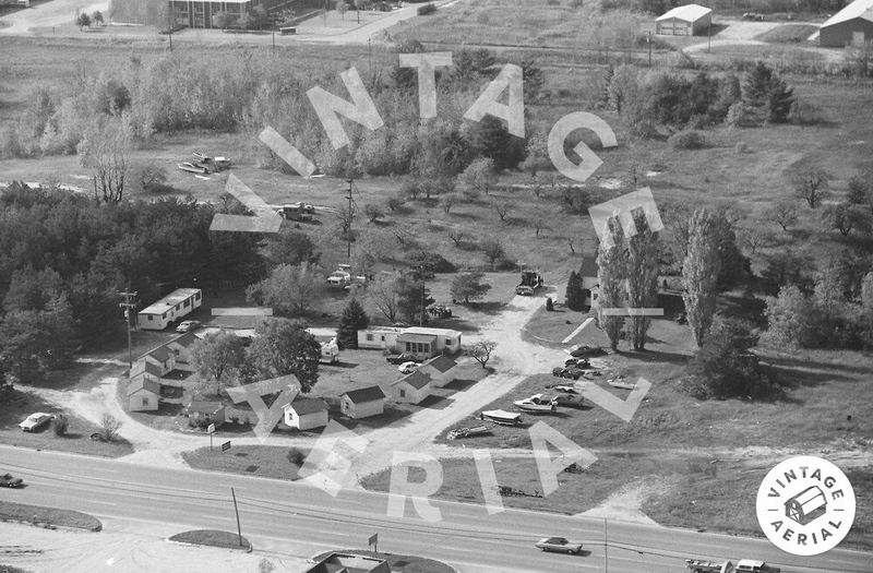 Thomas Motor Court - 1982 Aerial